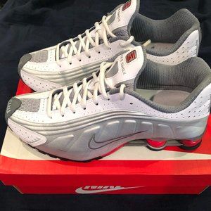Nike Shox R4 Retro 'Comet Red' Size10.5 GREAT DEAL